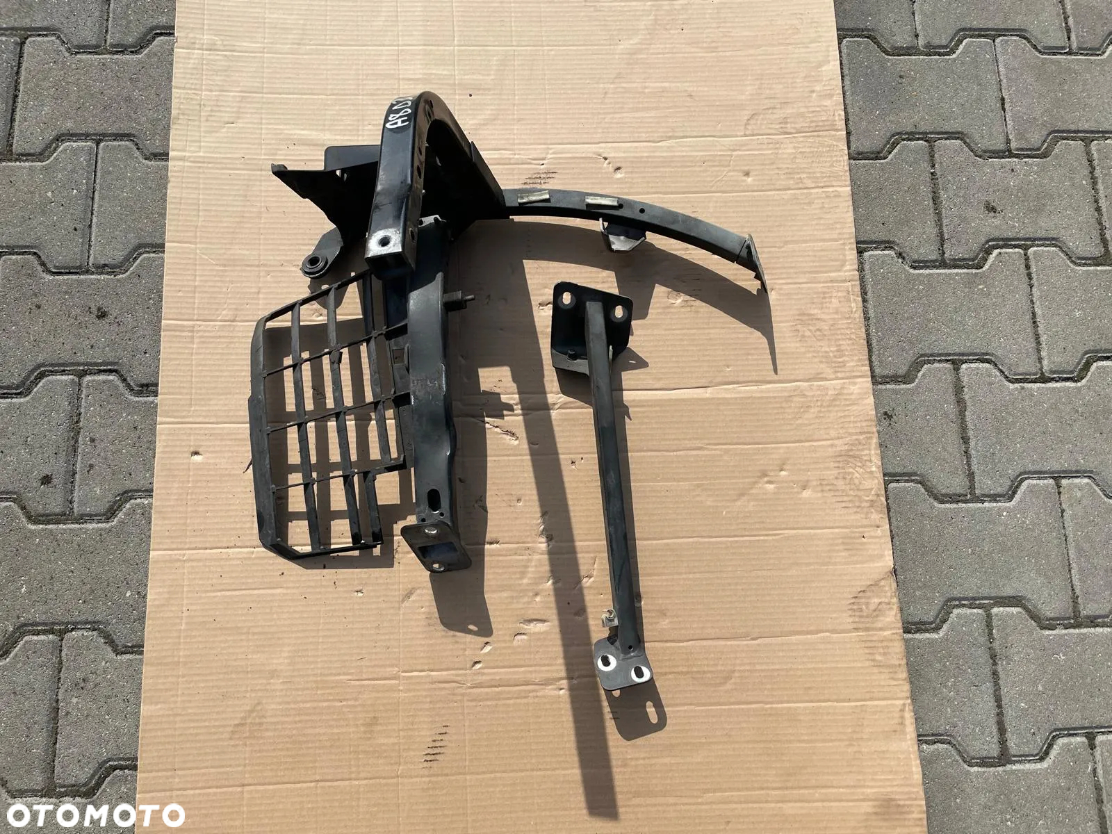 AUDI A8 D3 PAJĄK WSPORNIK BŁOTNIKA PRAWY LZ9Y LZ9W - 3