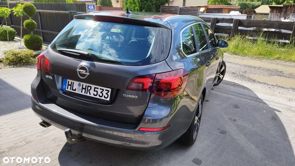 Opel Astra 1.4 T Cosmo - 7