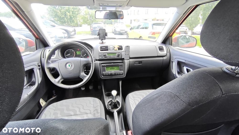 Skoda Fabia 2009 photo 5