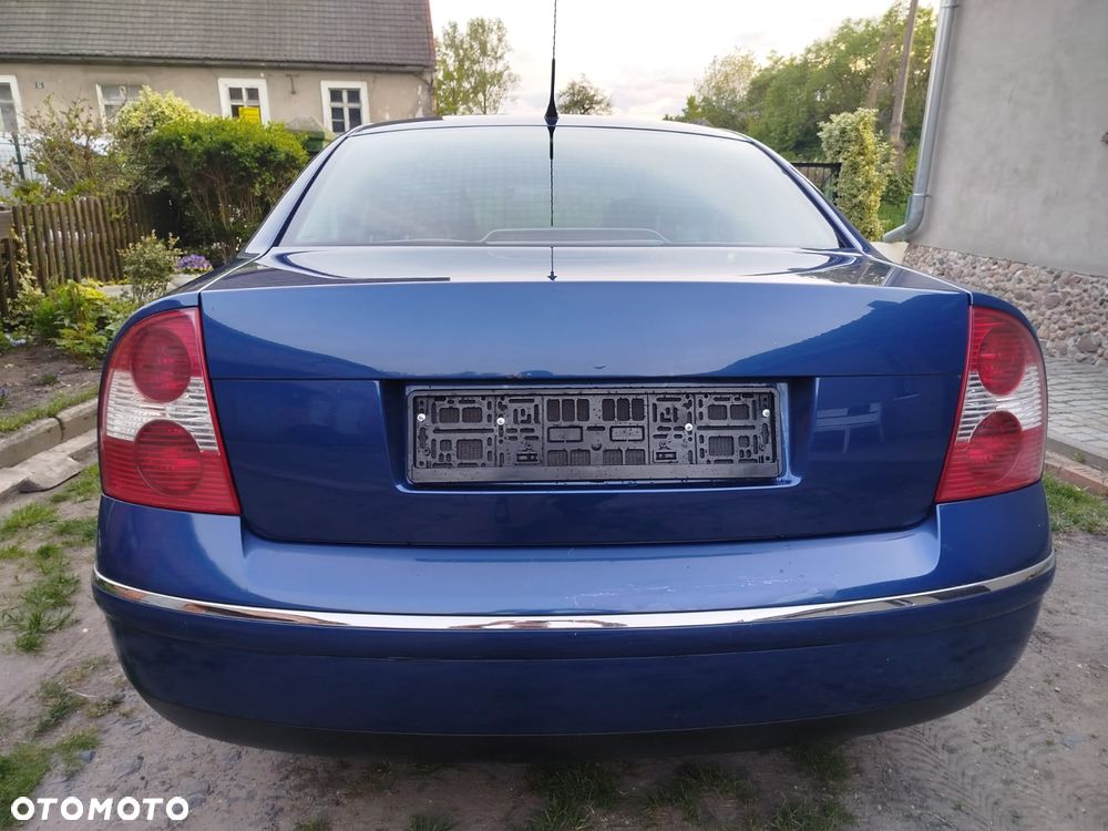 Volkswagen Passat - 8