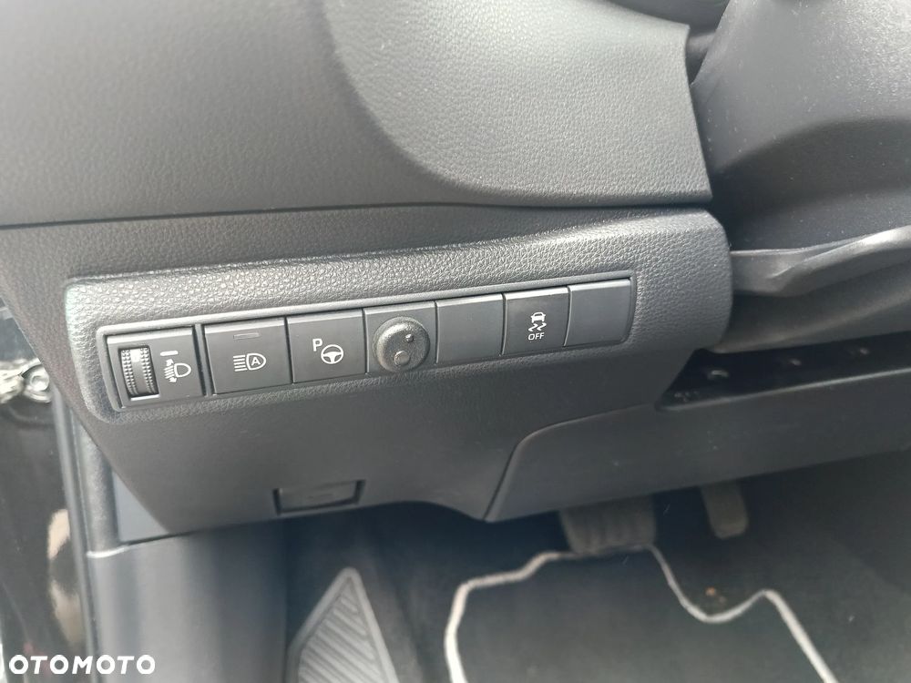 Toyota Corolla 2.0 Hybrid Comfort - 18