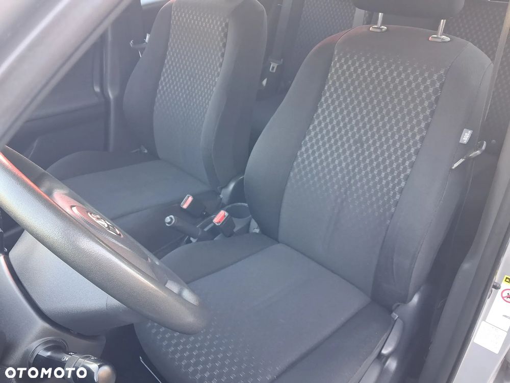 Toyota Urban Cruiser 1.33 4x2 Club - 26