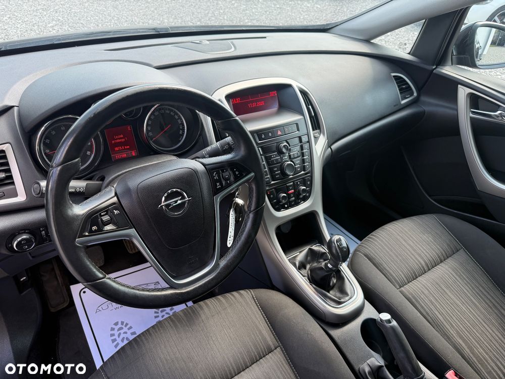 Opel Astra 1.4 T Cosmo - 9