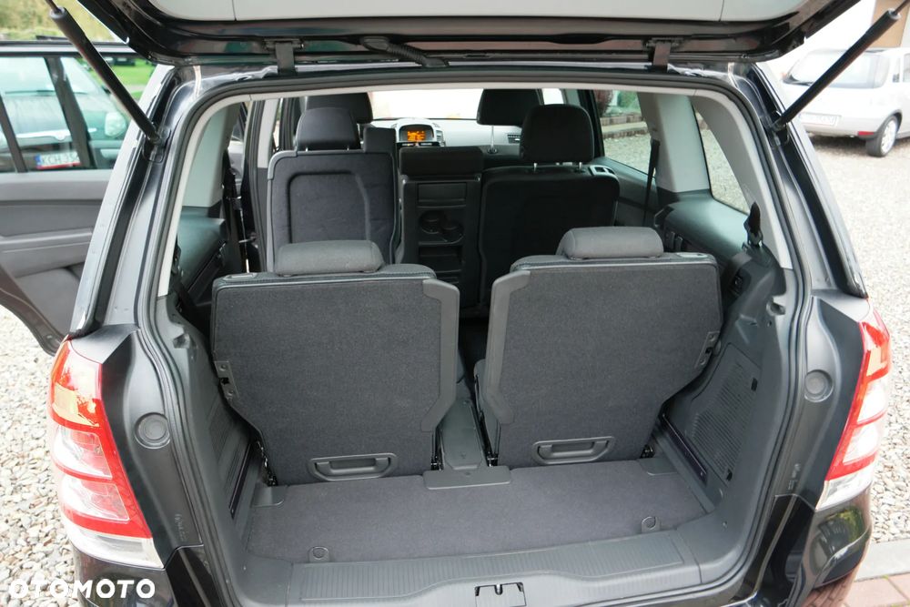 Opel Zafira - 27