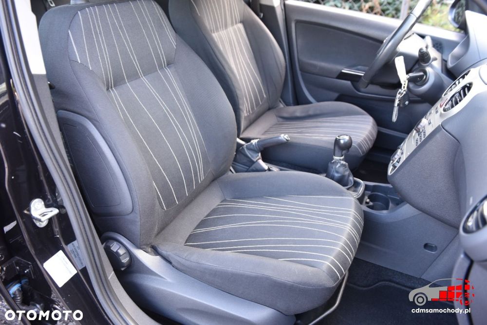 Opel Corsa - 18