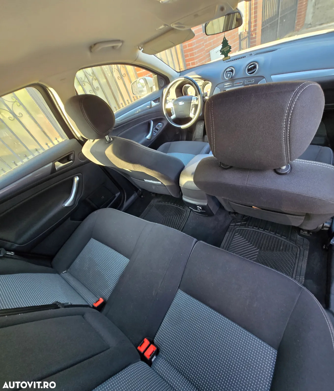 Ford Mondeo - 8