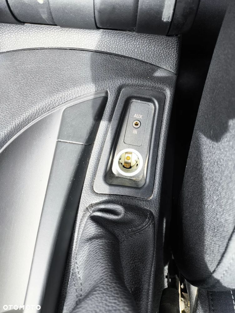 BMW Seria 1 118i - 21