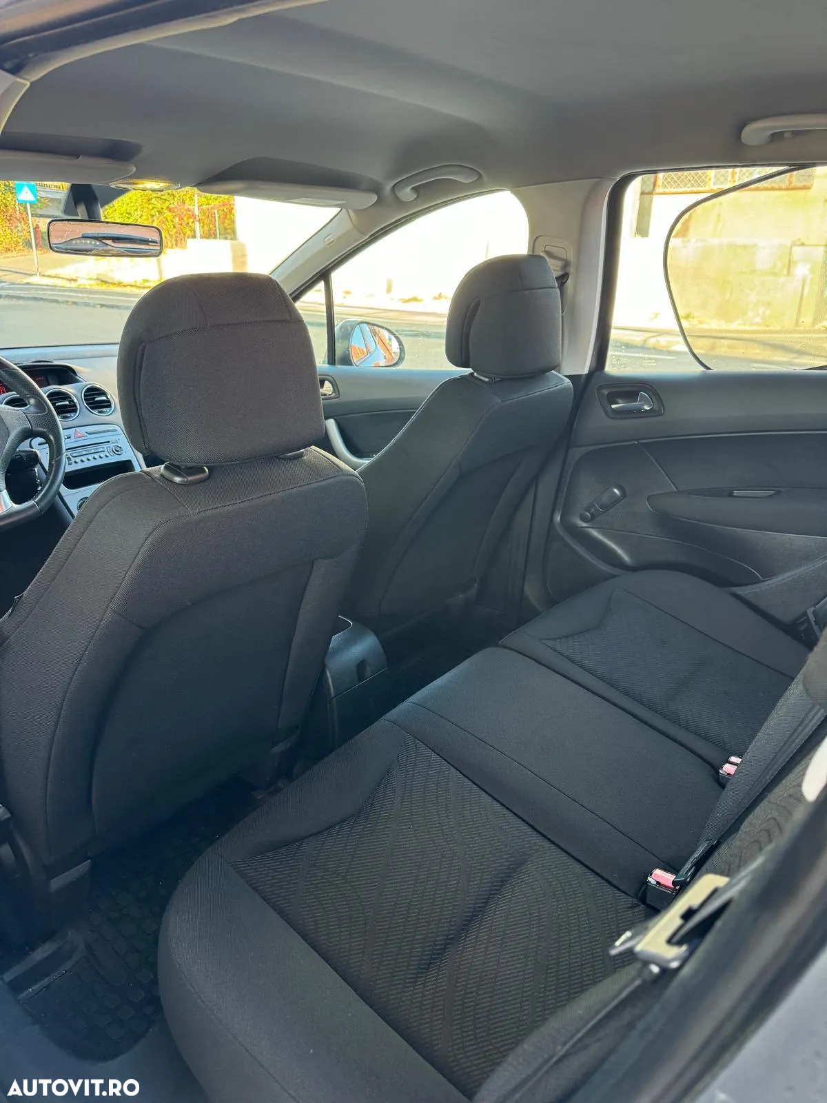 Peugeot 308 1.6HDi Premium Pack - 9