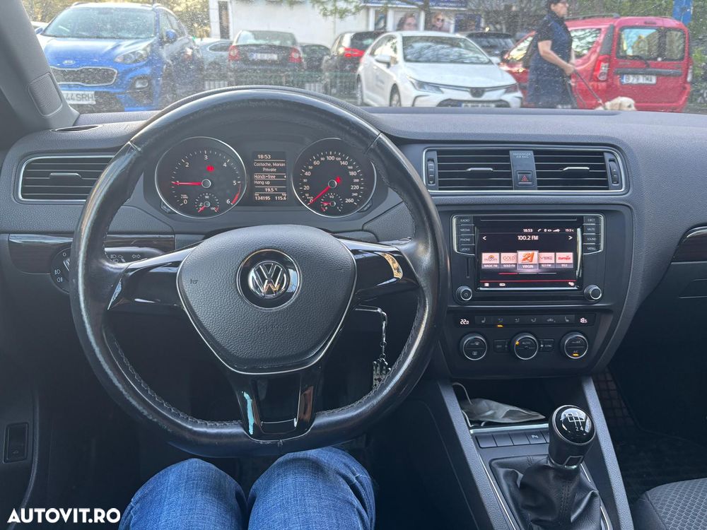 Volkswagen Jetta 2.0 TDI BlueMotion Technologie - 4