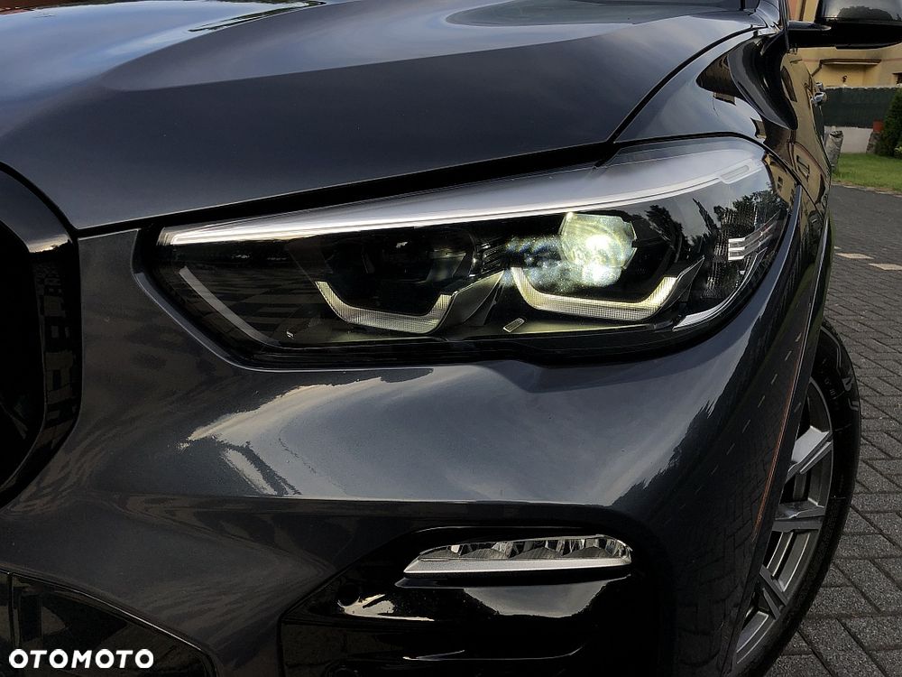 BMW X5 xDrive50i - 36