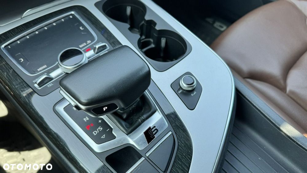 Audi Q7 - 26