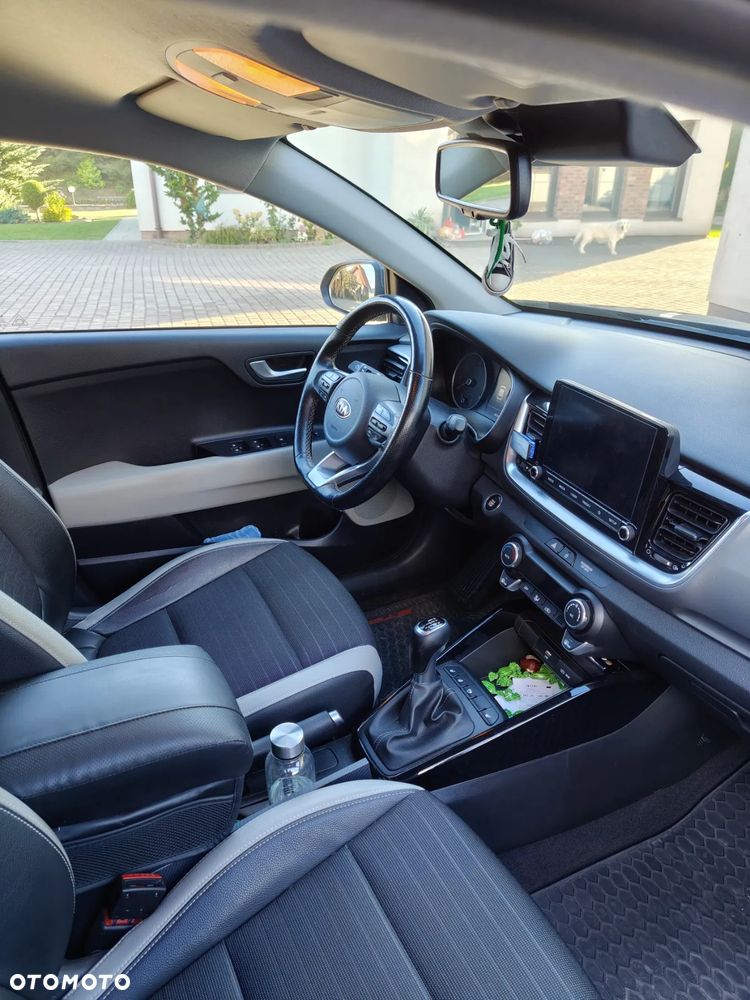 Kia Stonic 1.0 T-GDI L Business Line - 2