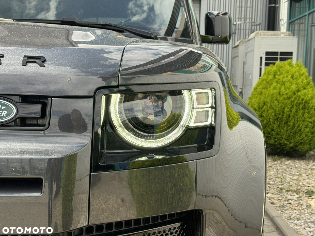 Land Rover Defender - 7