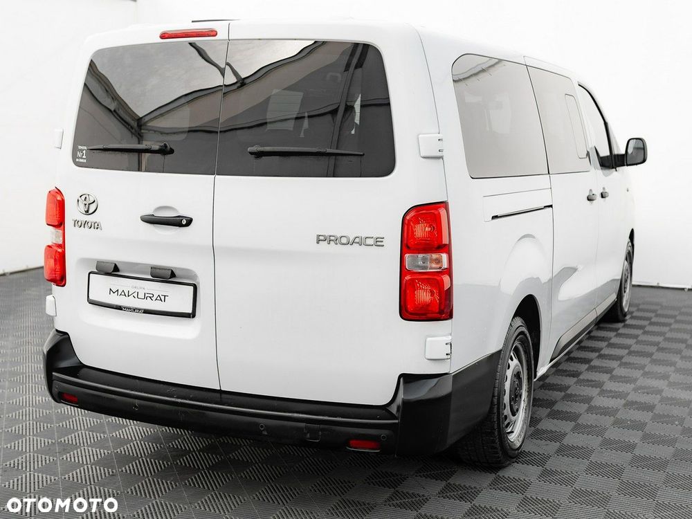 Toyota ProAce Kombi 2.0 D-4D Long 2,8t - 6