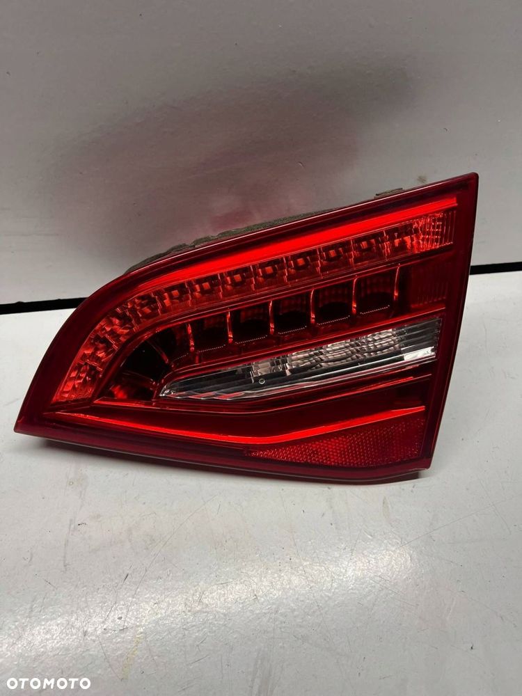 8K9 945 094 E Lampa tylna w klapie Audi A4 S4 B8 8K TYŁ PRAWY - 9