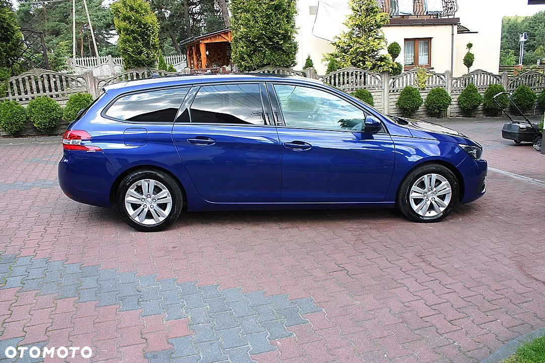 Peugeot 308 1.5 BlueHDi Allure S&S - 4
