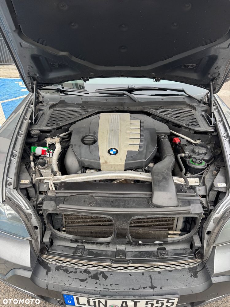 BMW X5 xDrive35d - 12