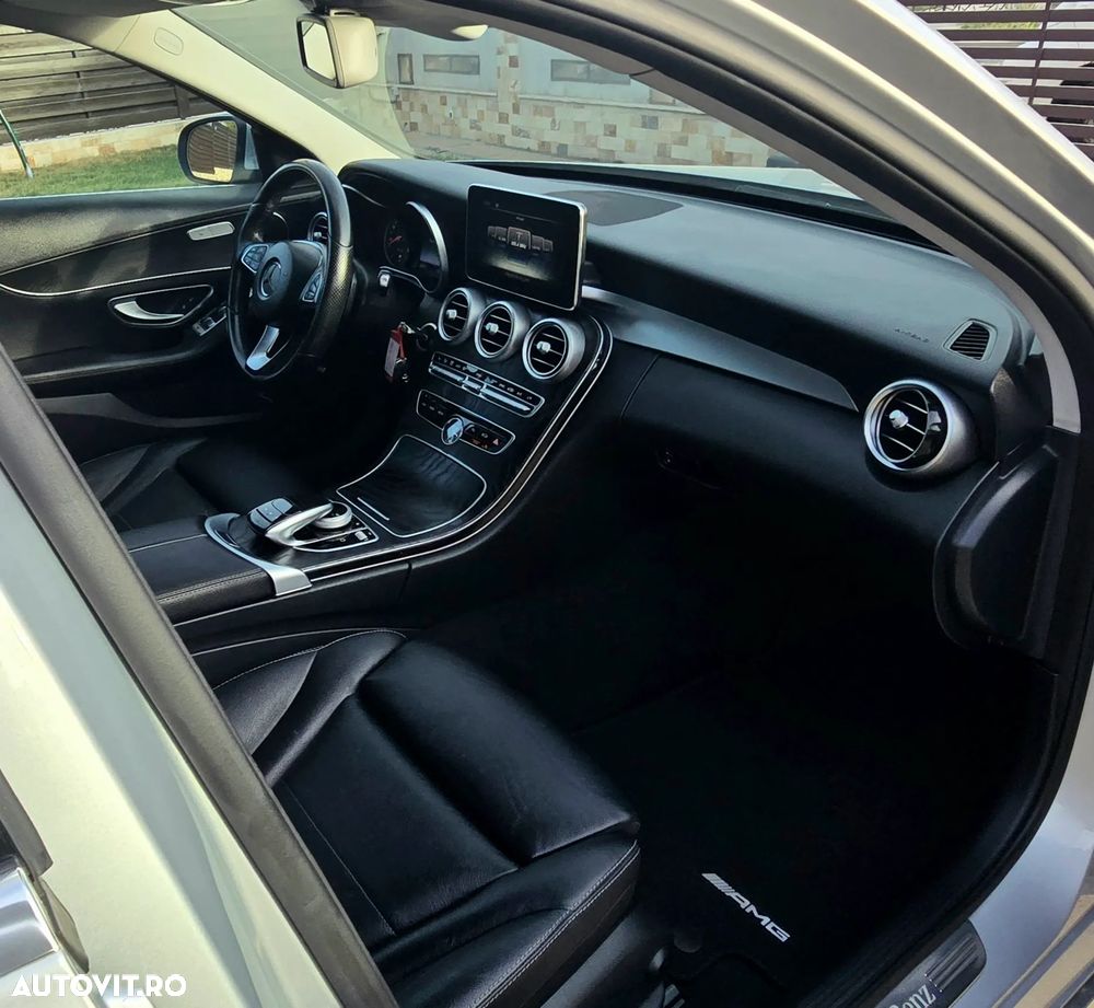 Mercedes-Benz C - 21