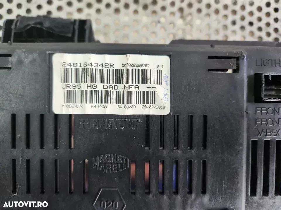 Ceasuri Bord Display Renault Scenic 3 Grand Scenic 3 An 2008-2009-2010-2011-2012-2013-2014-2015 Dezmembrez Renault Grand Scenic 1.5 Dci An 2009-2010-2011-2012 Manual 6+1 Trepte 2x4 - 8