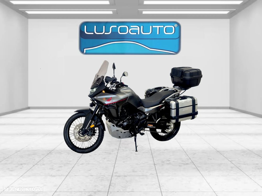 Honda Transalp XL750 - 1