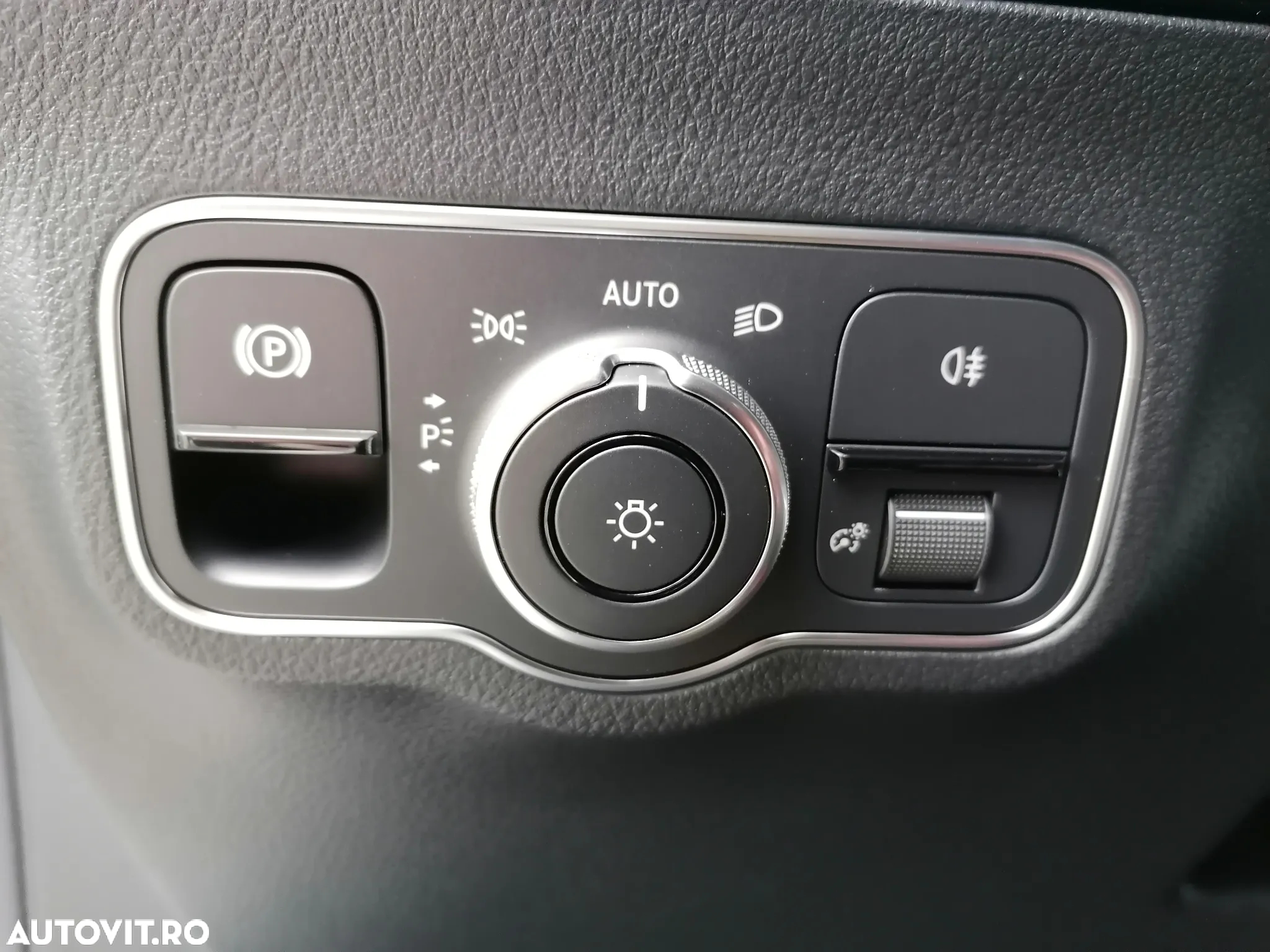 Mercedes-Benz GLA 200 d 4MATIC Aut. - 14