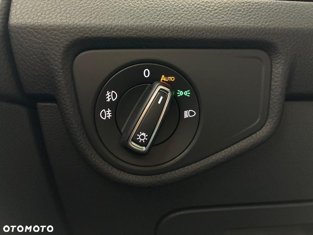 Volkswagen Touran - 21