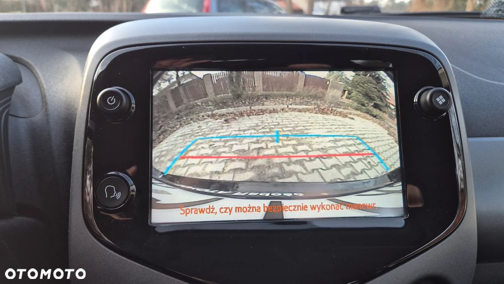 Toyota Aygo x-play - 37