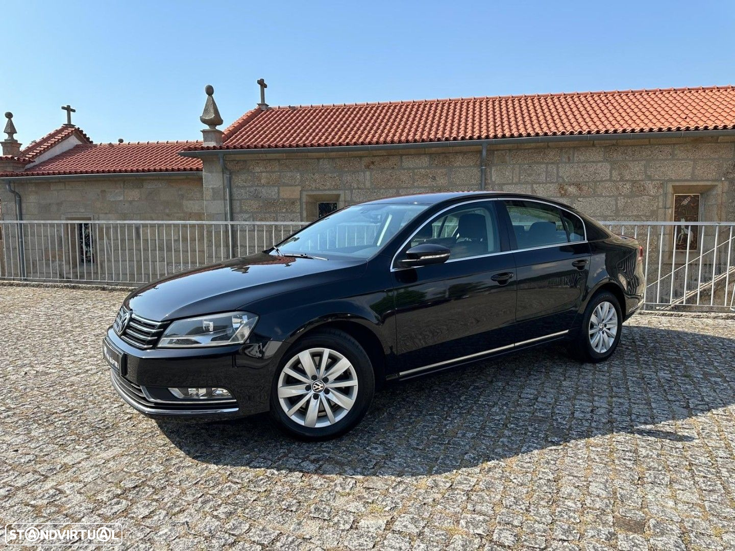 VW Passat 1.6 TDI BlueMotion - 24