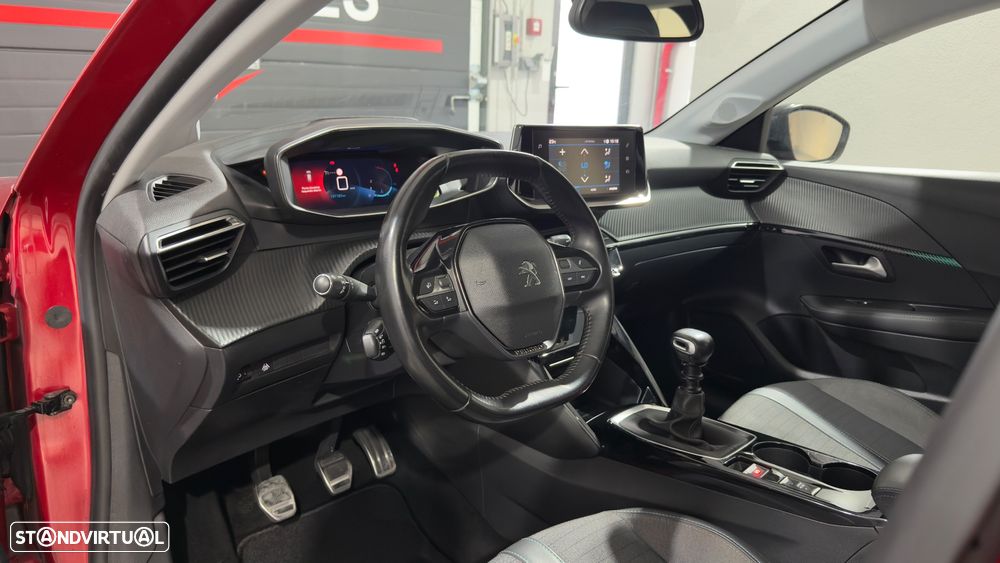 Peugeot 208 1.2 PureTech Allure - 16
