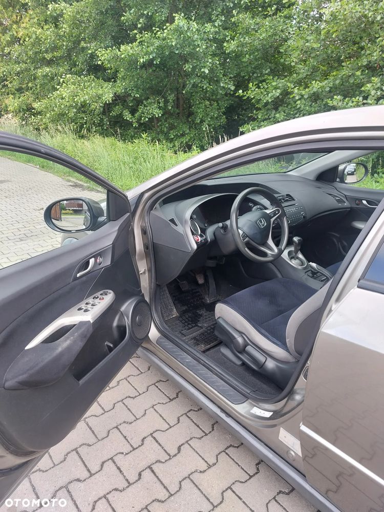 Honda Civic 1.4 Base - 8