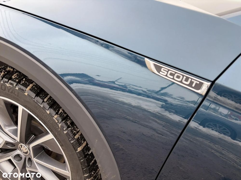 Skoda Octavia 2.0 TSI 4x4 Scout DSG - 10