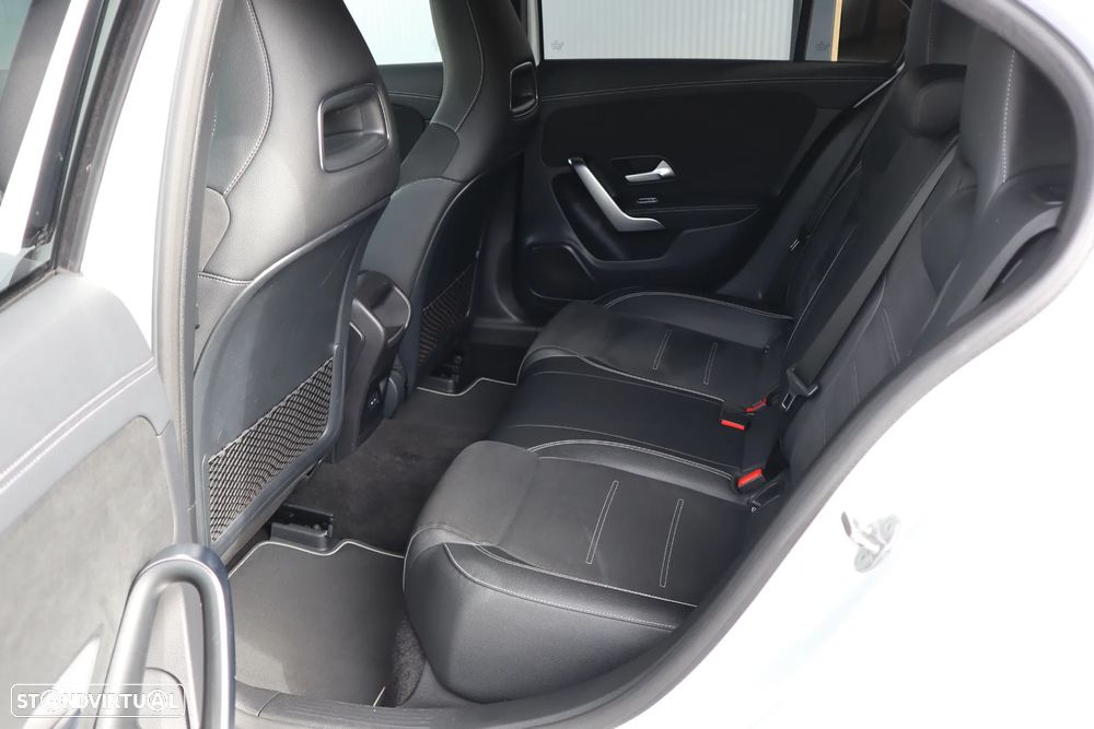 Mercedes-Benz A 250 e 8G-DCT AMG Line - 9