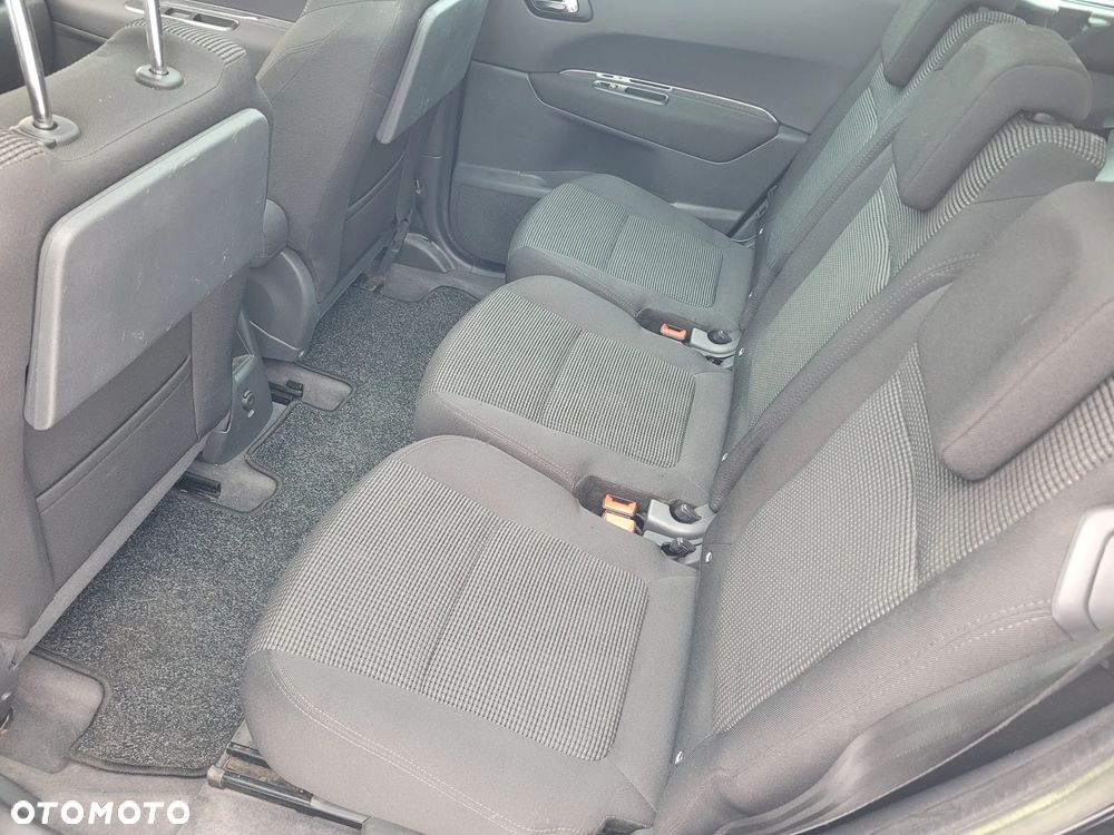 Peugeot 5008 2.0 HDi Allure 7os - 13