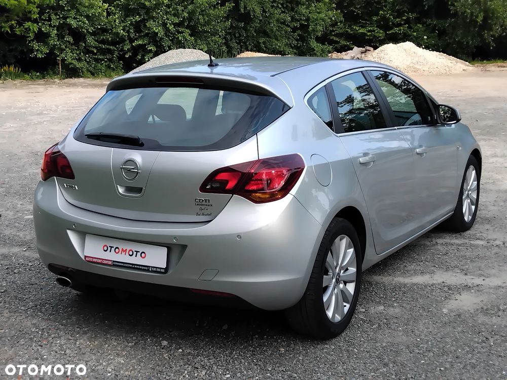 Opel Astra 2.0 CDTI DPF Automatik Cosmo - 17