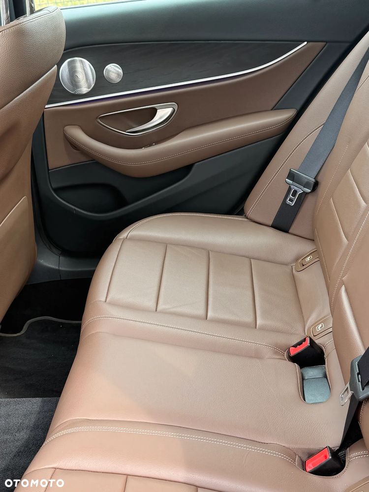 Mercedes-Benz Klasa E 400 d 4Matic All-Terrain 9G-TRONIC Exclusive - 8