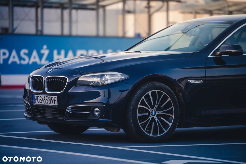BMW Seria 5 520d xDrive Luxury Line - 4