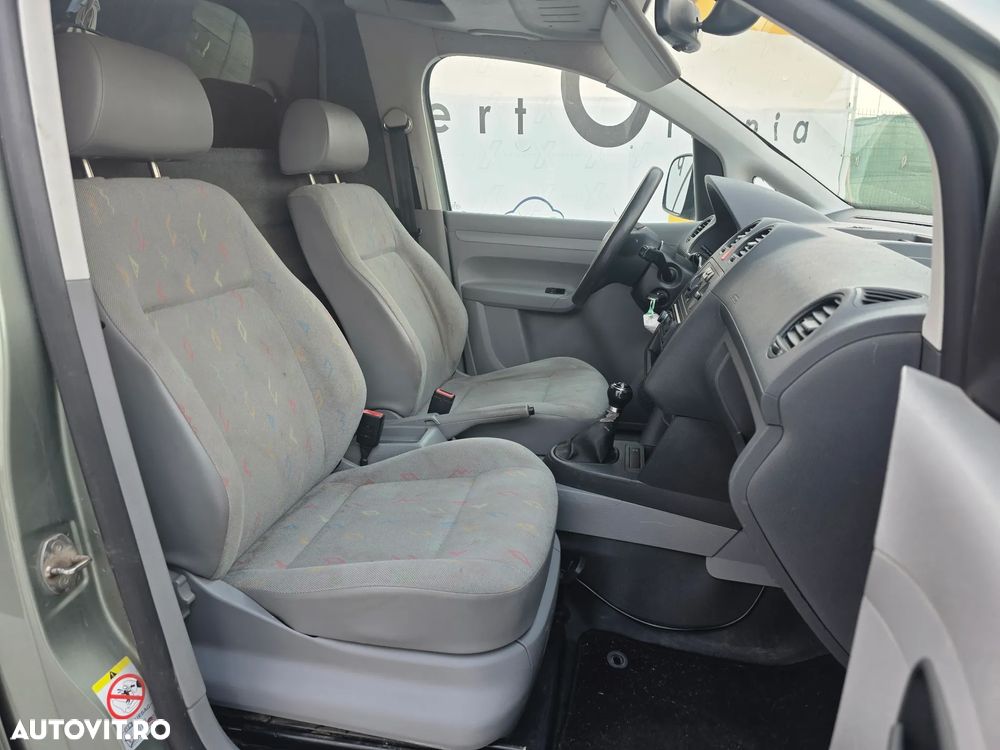 Volkswagen Caddy - 8