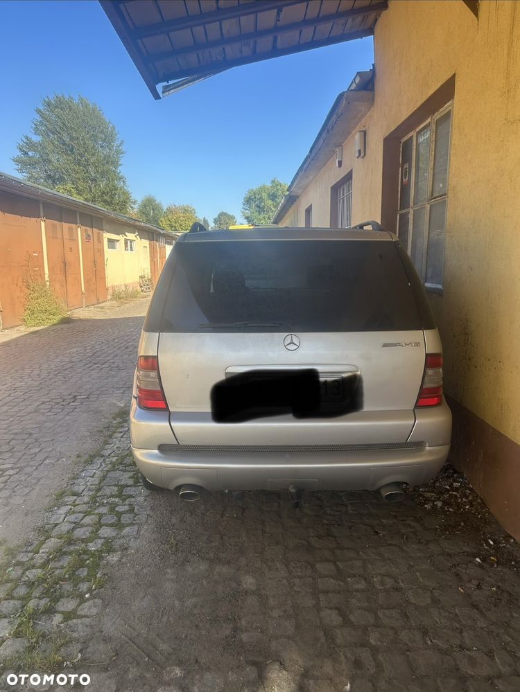 Mercedes-Benz ML 55 AMG - 20