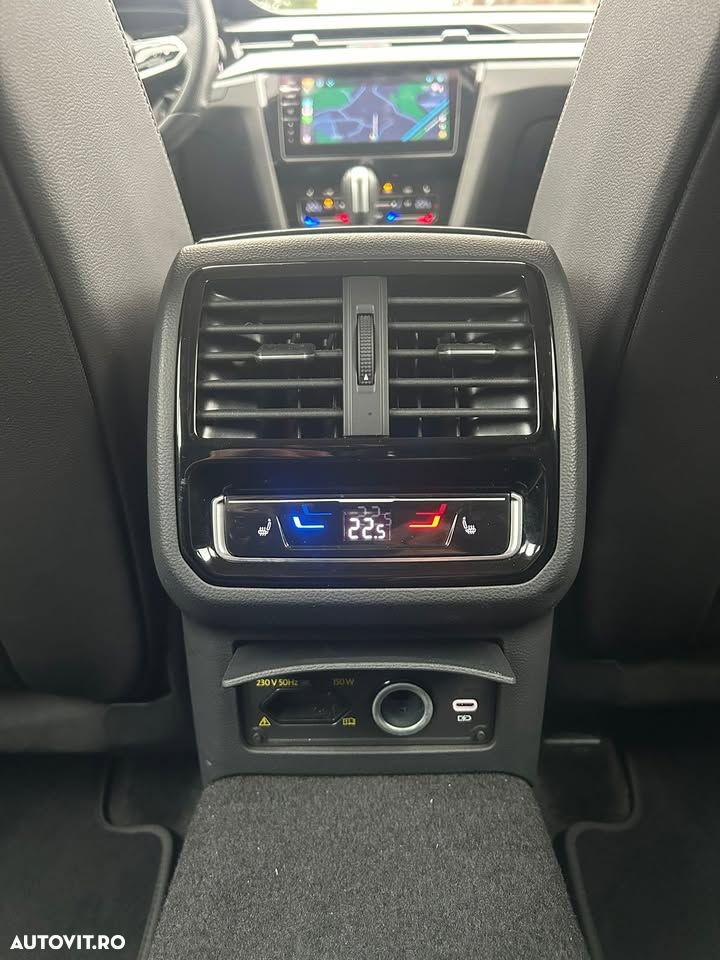 Volkswagen Passat Variant 2.0 TDI SCR DSG Elegance - 14