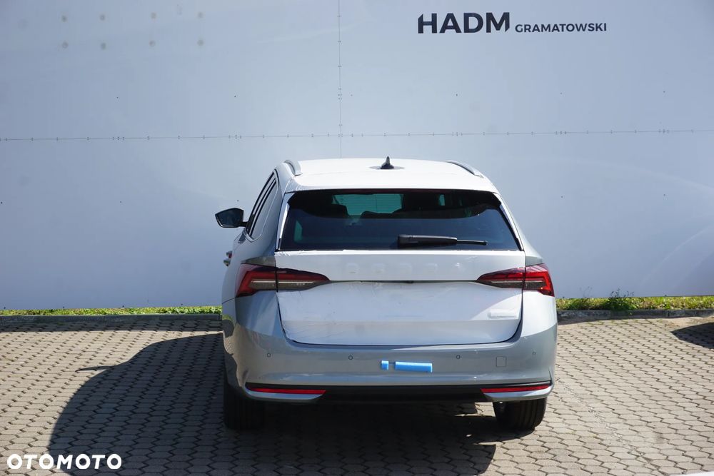 Skoda Octavia 1.5 TSI mHEV Drive Selection DSG - 12