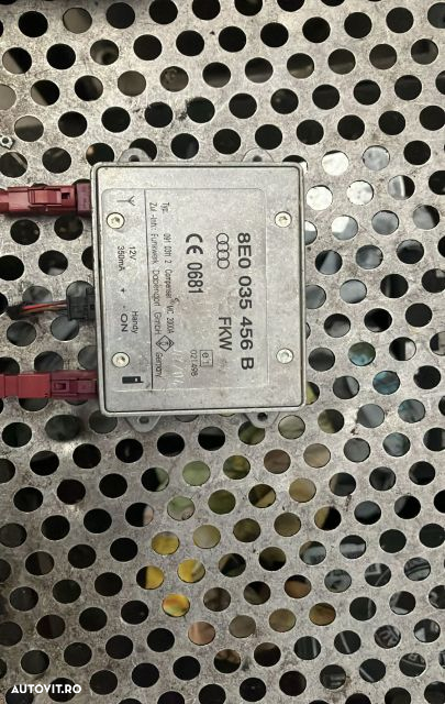 Amplificator antena radio 8E0035456B Audi A6 4F/C6  [din 2004 pana  2008] seria Sedan 2.7 TDI MT (1 - 3