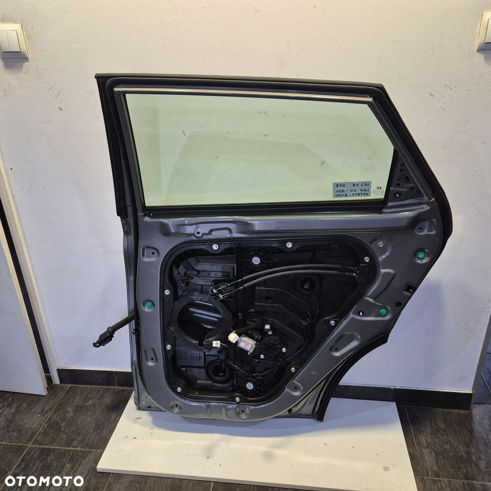 HYUNDAI TUCSON III 15-20 DRZWI PRAWE TYŁ X5R - 4