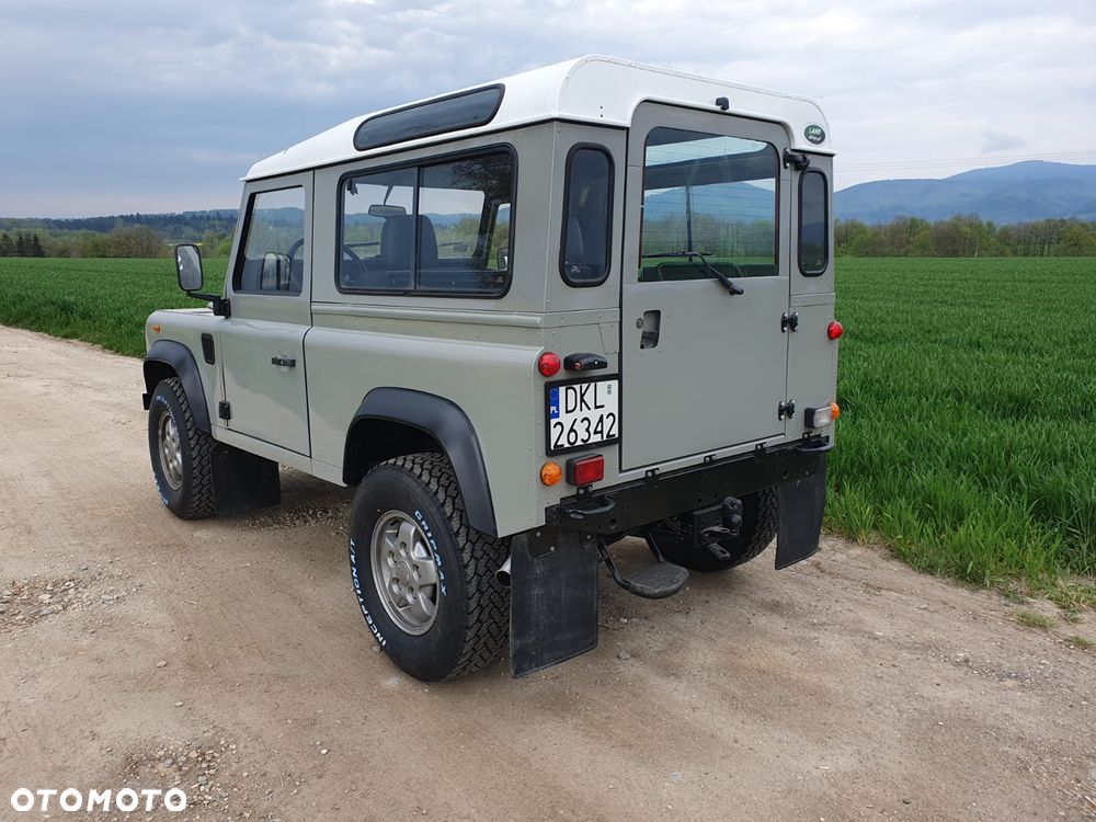 Land Rover Defender 2.5 TDI - 2