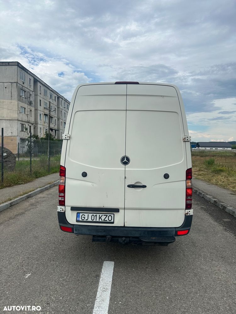Mercedes-Benz Sprinter - 5