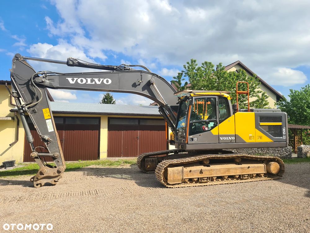 Volvo EC 250 EL - 2