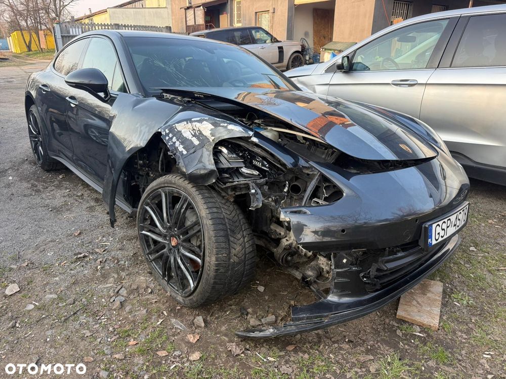 Porsche Panamera - 5