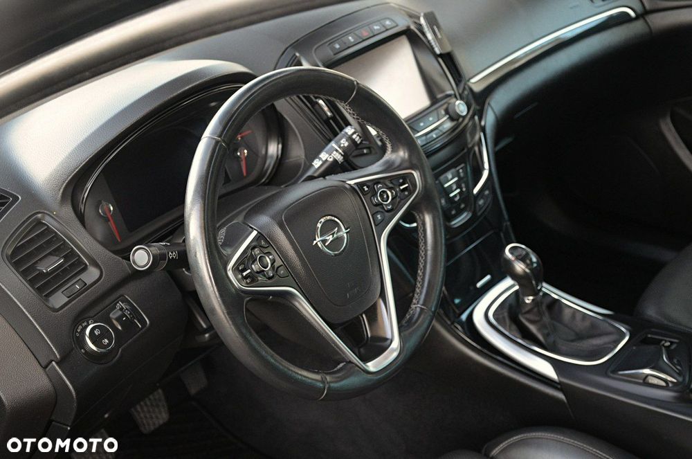 Opel Insignia - 14