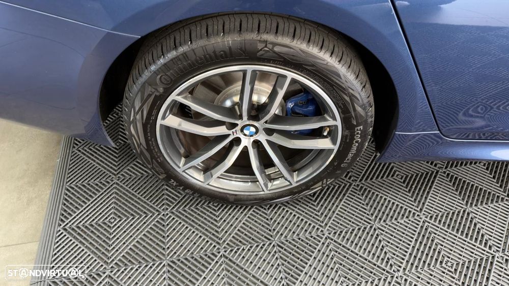 BMW 530 e Pack Desportivo M - 16