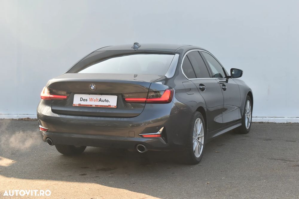 BMW Seria 3 320d xDrive AT MHEV - 4