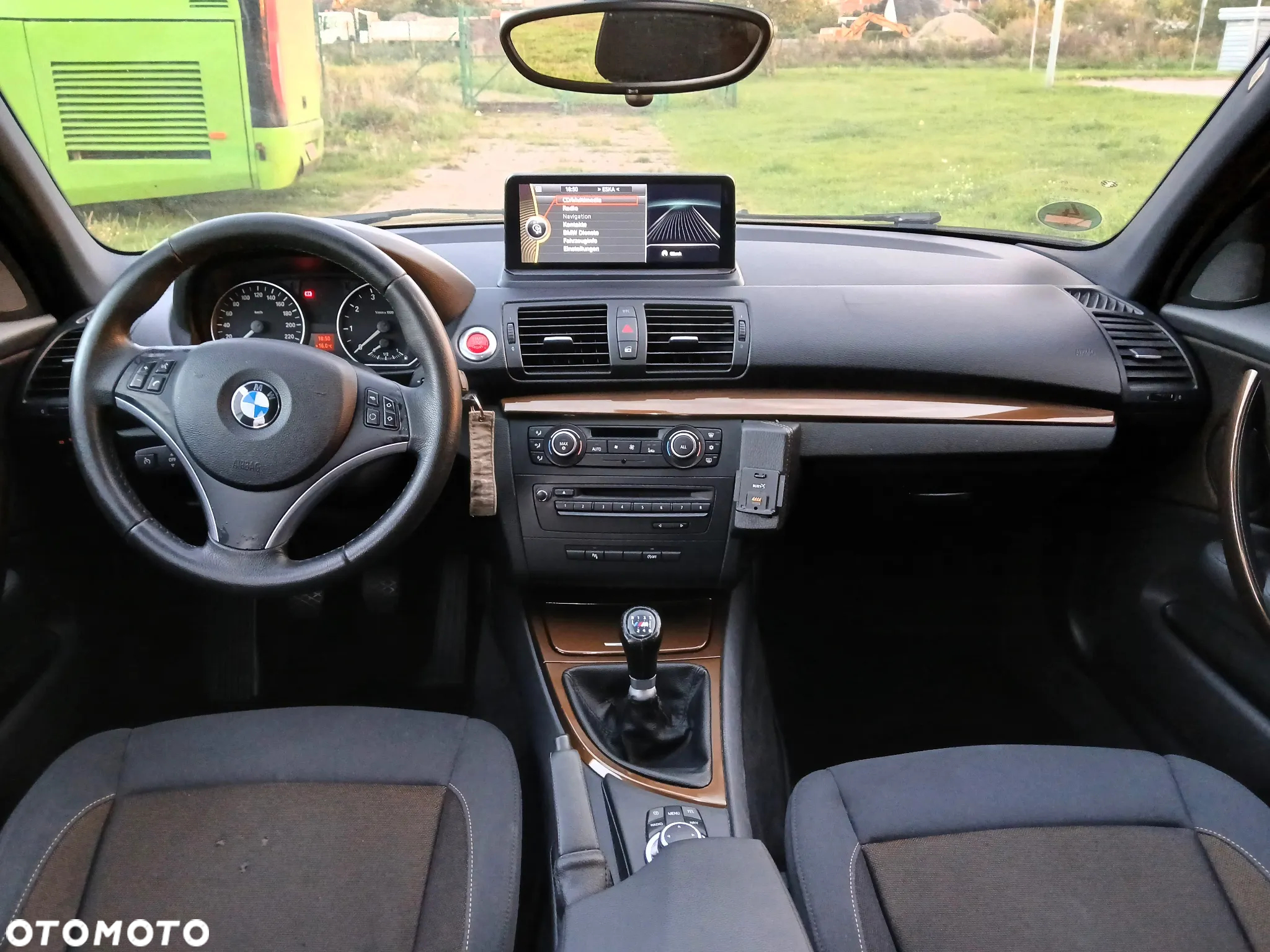BMW Seria 1 118i - 6